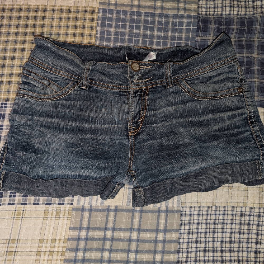 Cute 2000s Short Shorts